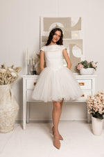 Load image into Gallery viewer, Pearl Fleur Short Bridal Gown