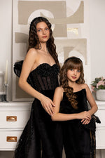 Load image into Gallery viewer, Black Angel Velvet Dress