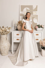 Load image into Gallery viewer, Elara Pearl GIRLS&#39; DRESS
