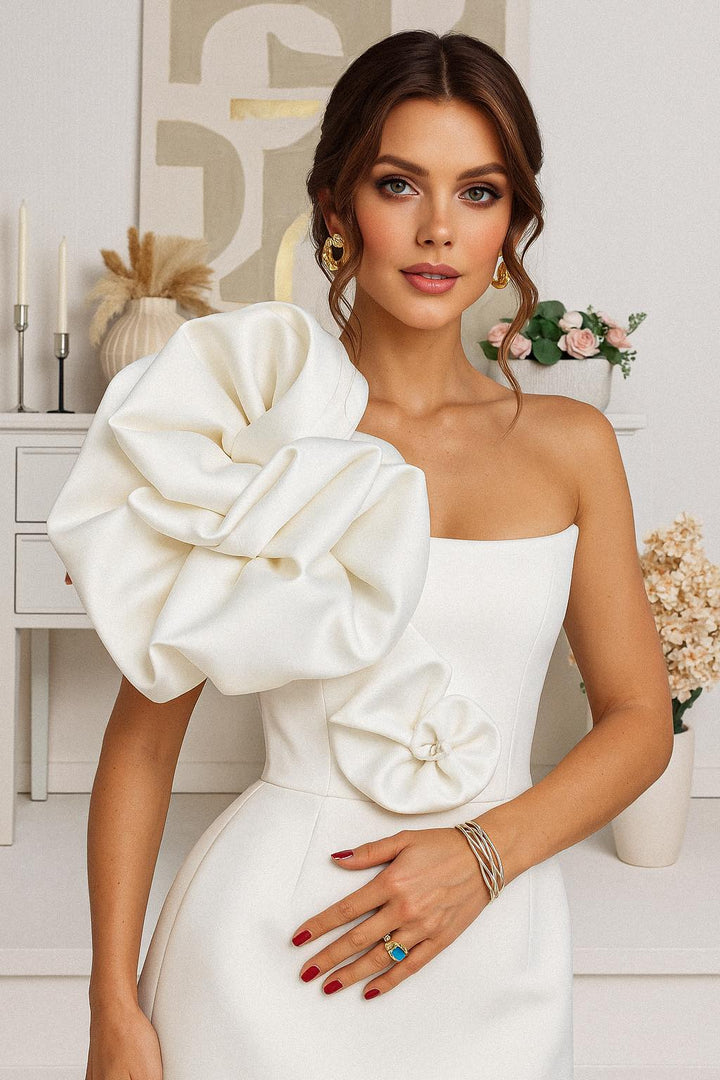 Aurora Short Dress with Flower